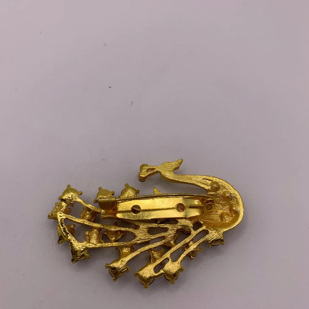 🖤 Gold tone blue rhinestone peacock brooch - Picture 4 of 4